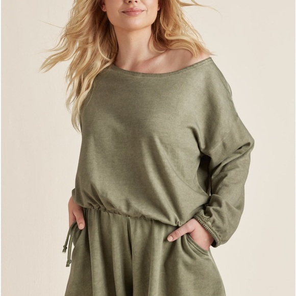 VENUS Olive Green Short Set - Picture 5 of 10